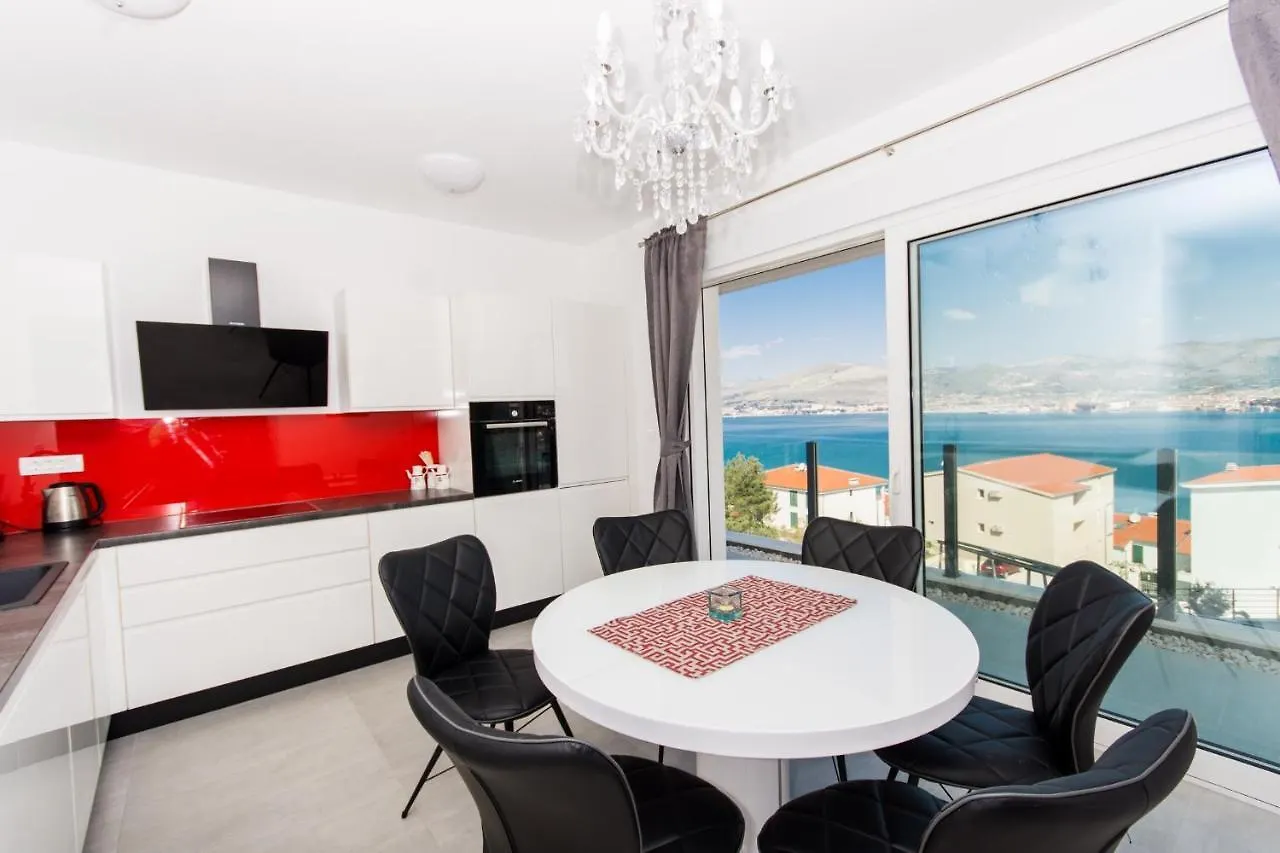 Apartment Julia Trogir 0*,  Croatie