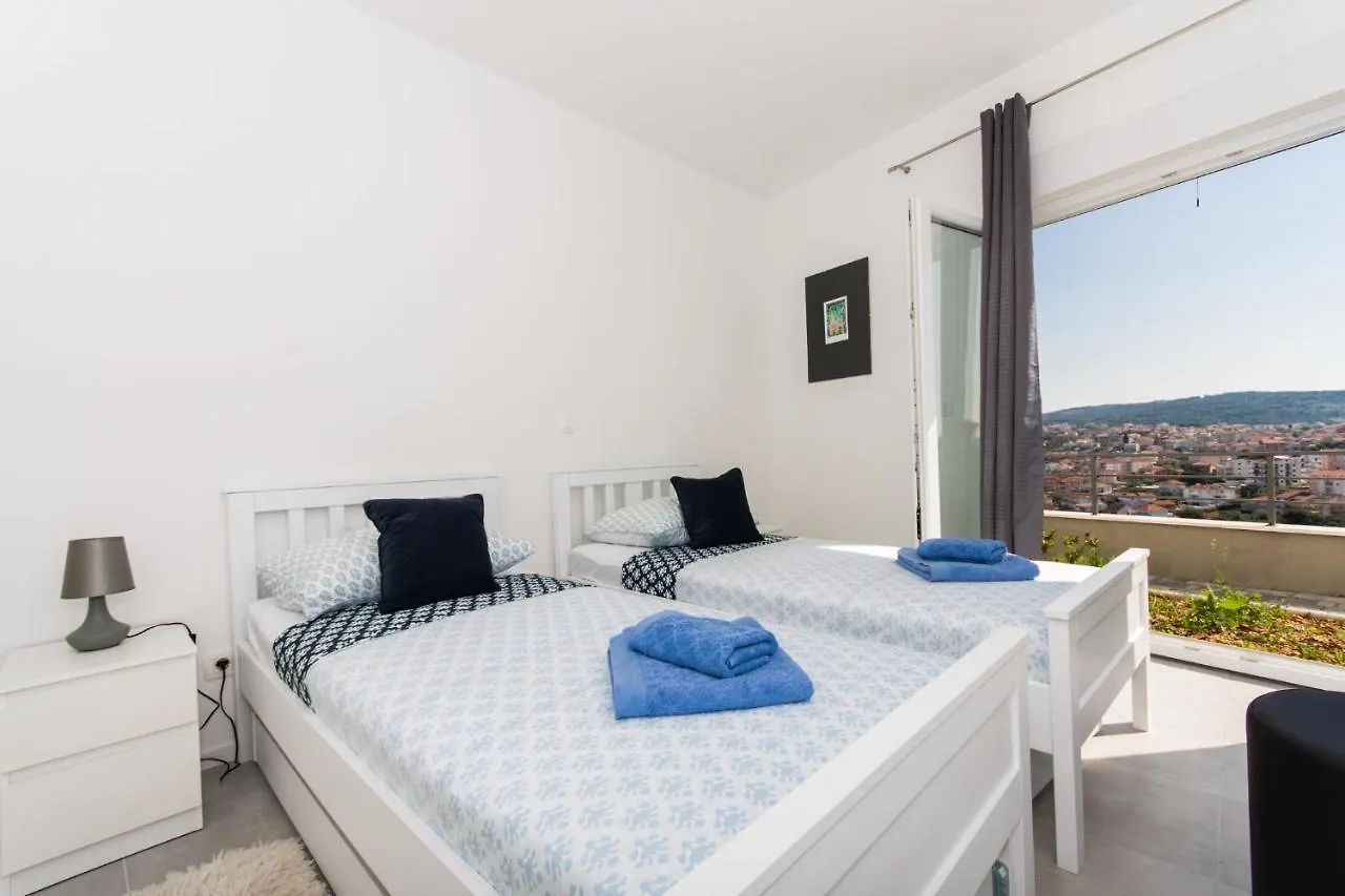 Apartment Julia Trogir