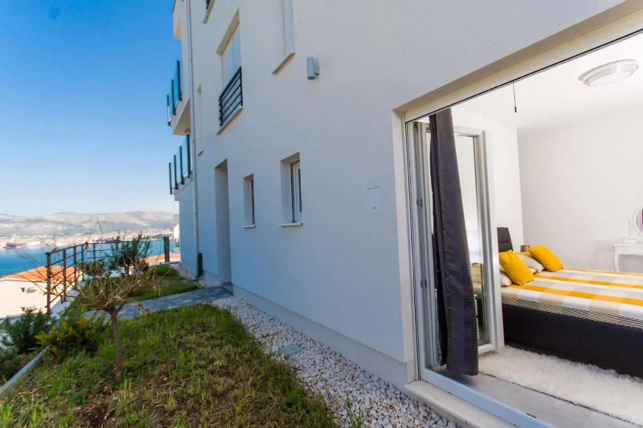 Apartment Julia Trogir